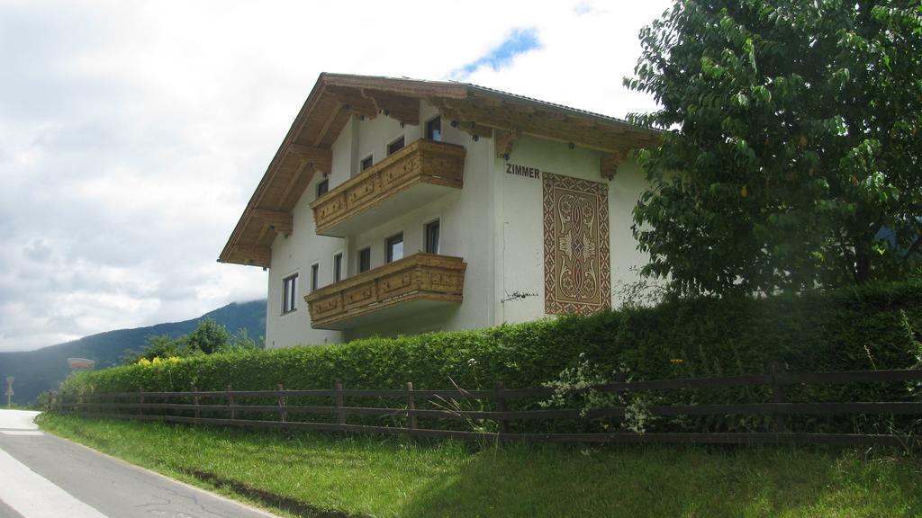 Gaestehaus Zum Steirischen Kuss Aich  Buitenkant foto