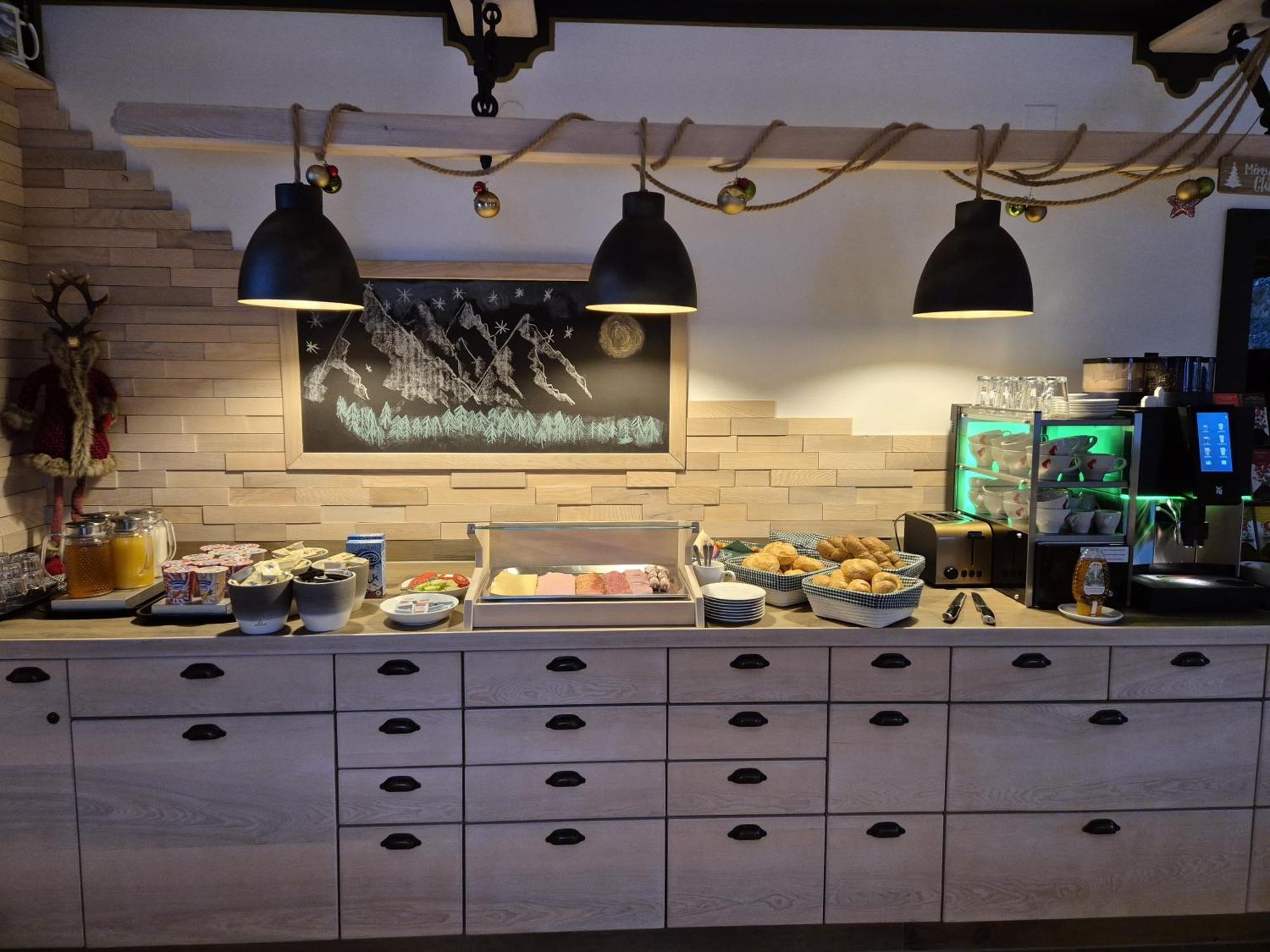 Gaestehaus Zum Steirischen Kuss Aich  Buitenkant foto